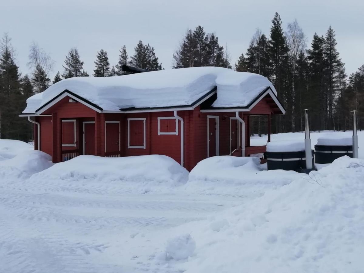 Old Pine Husky Resort
