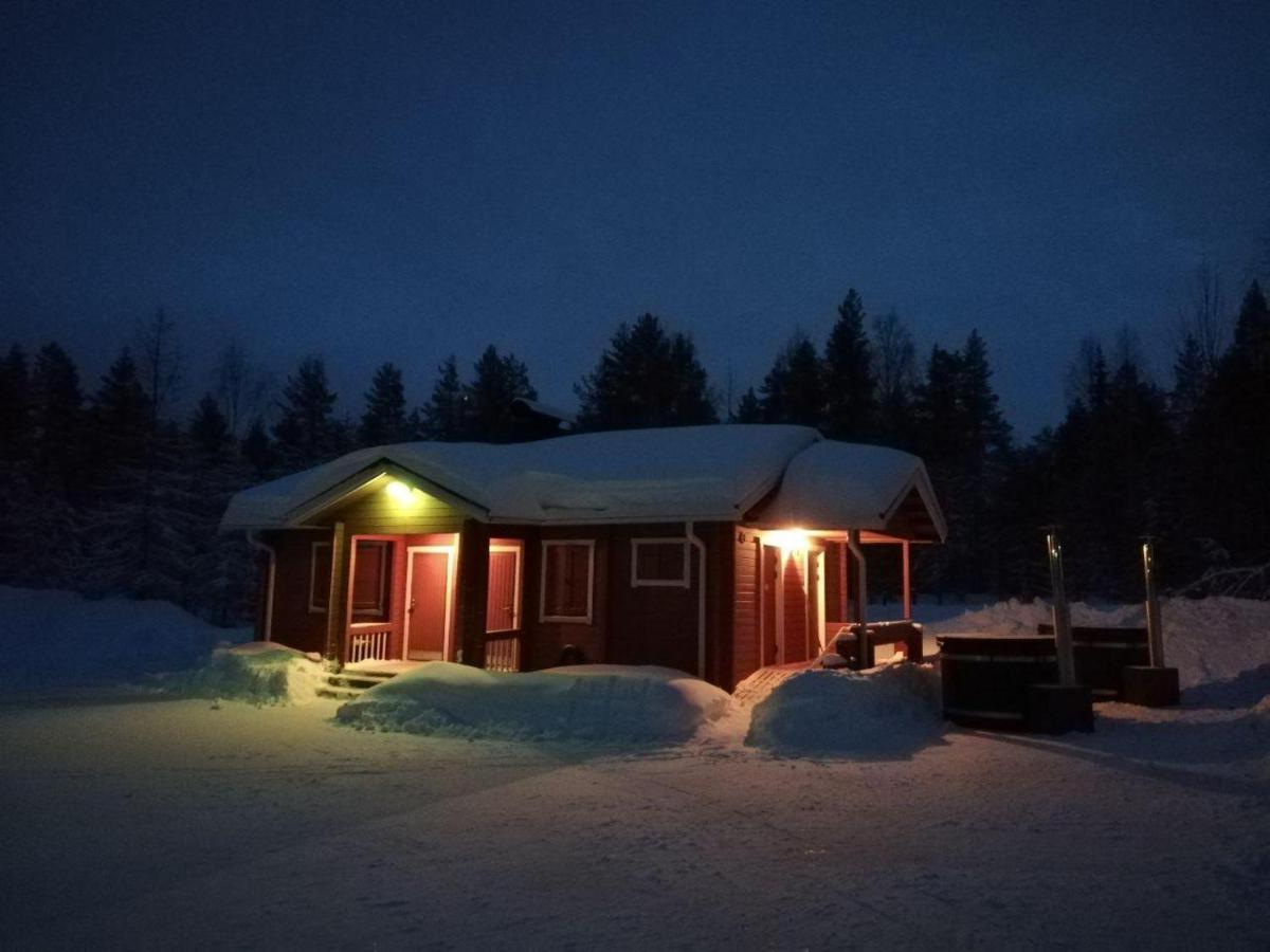 Resort Old Pine Husky *